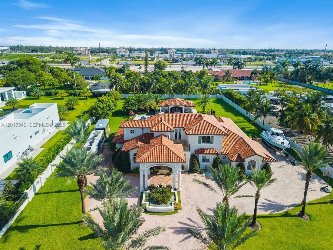 House in Miami Lakes, Florida, United States 1 - 17855199