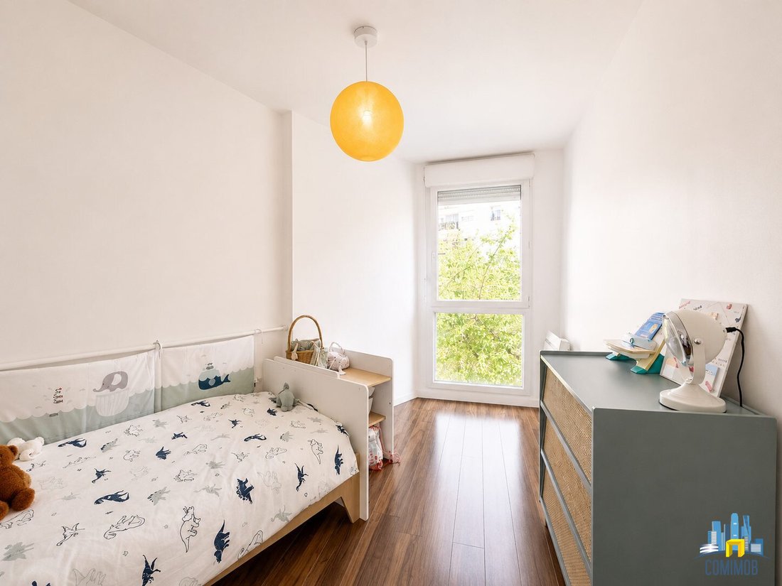 Apartment in Epinettes, Issy-les-Moulineaux, France 5 - 17857219