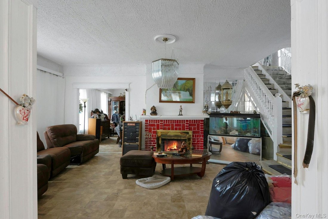 House in New York, New York, United States 3 - 17782526