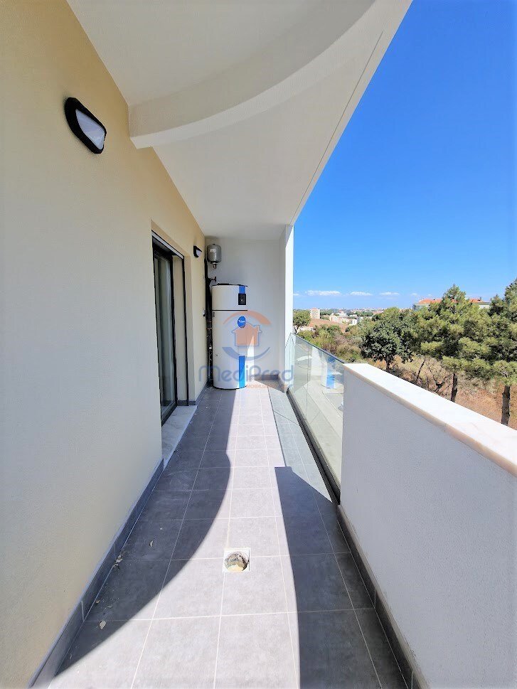 Apartment in Ramada e Canecas, Lisbon, Portugal 1 - 17853304