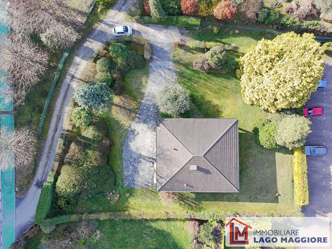 Villa in Ranco, Lombardy, Lombardy, Italy 5 - 17857107