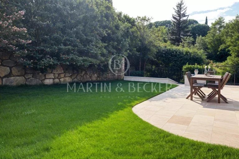 House in Antibes, Provence-Alpes-Côte d'Azur, France 5 - 17852981