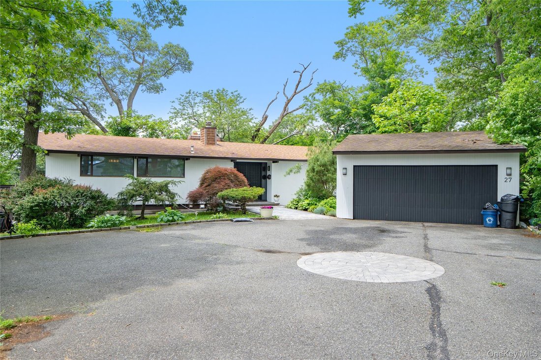 House in Albertson, New York, United States 2 - 17852728
