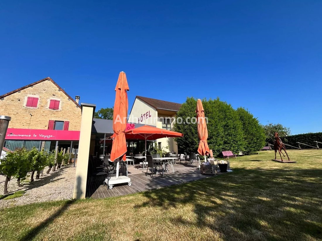 Estate in Courlans, Bourgogne – Franche-Comté, France 5 - 17856339
