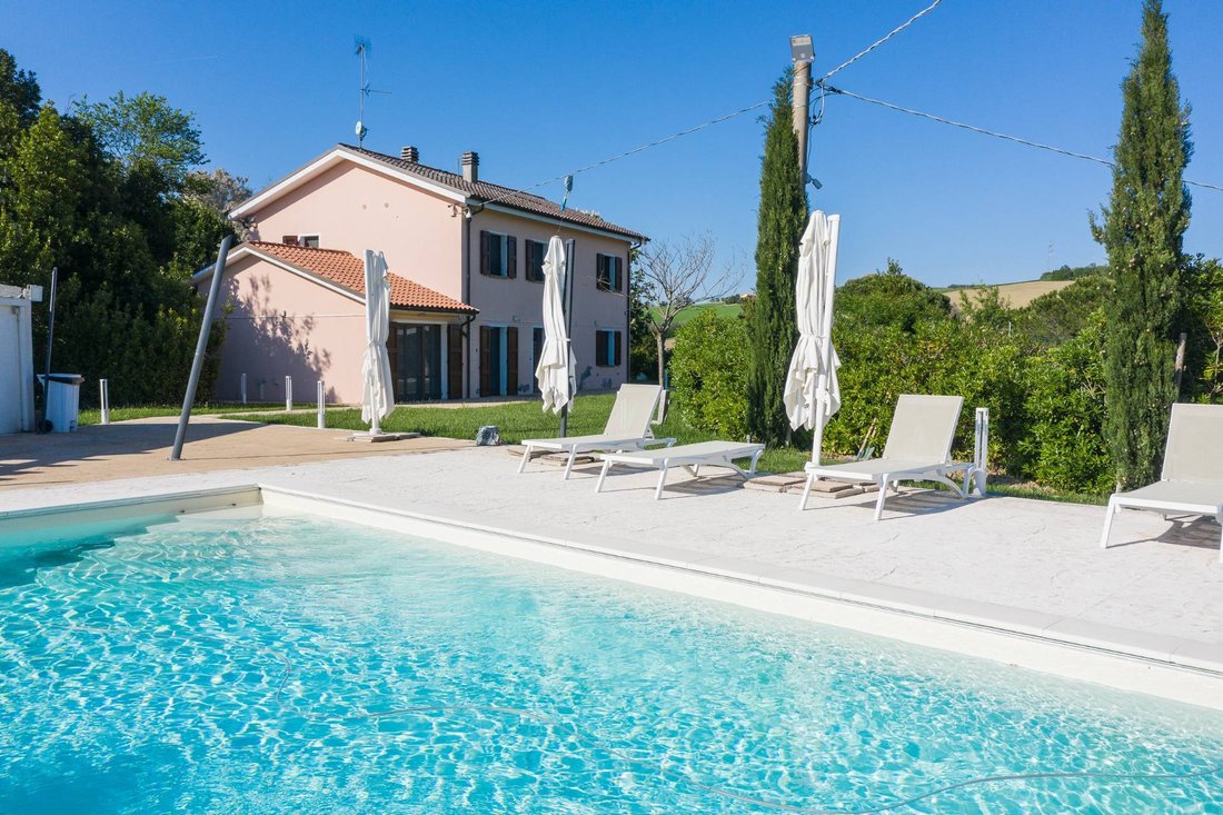Villa in Cartoceto, Marche, Italy 4 - 17857082