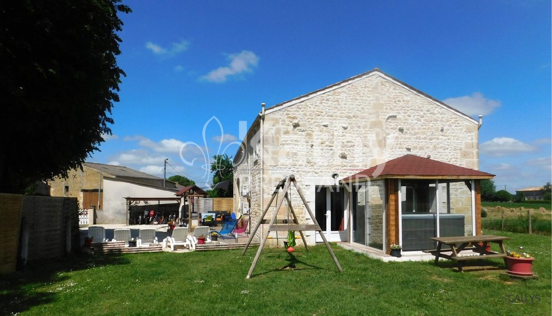 House in Saint-Quantin-de-Rancanne, Nouvelle-Aquitaine, France 2 - 17857212