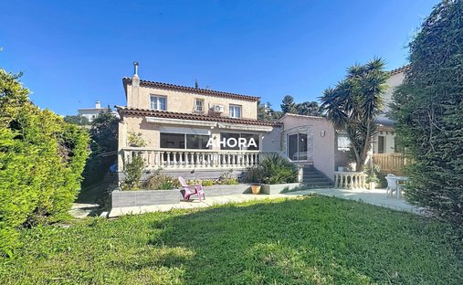 Villa in Vaufrèges, Marseille, Provence-Alpes-Côte d'Azur 1