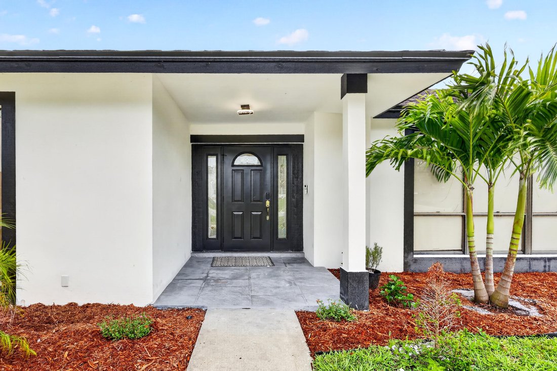 House in West Palm Beach, Florida, United States 4 - 17855429