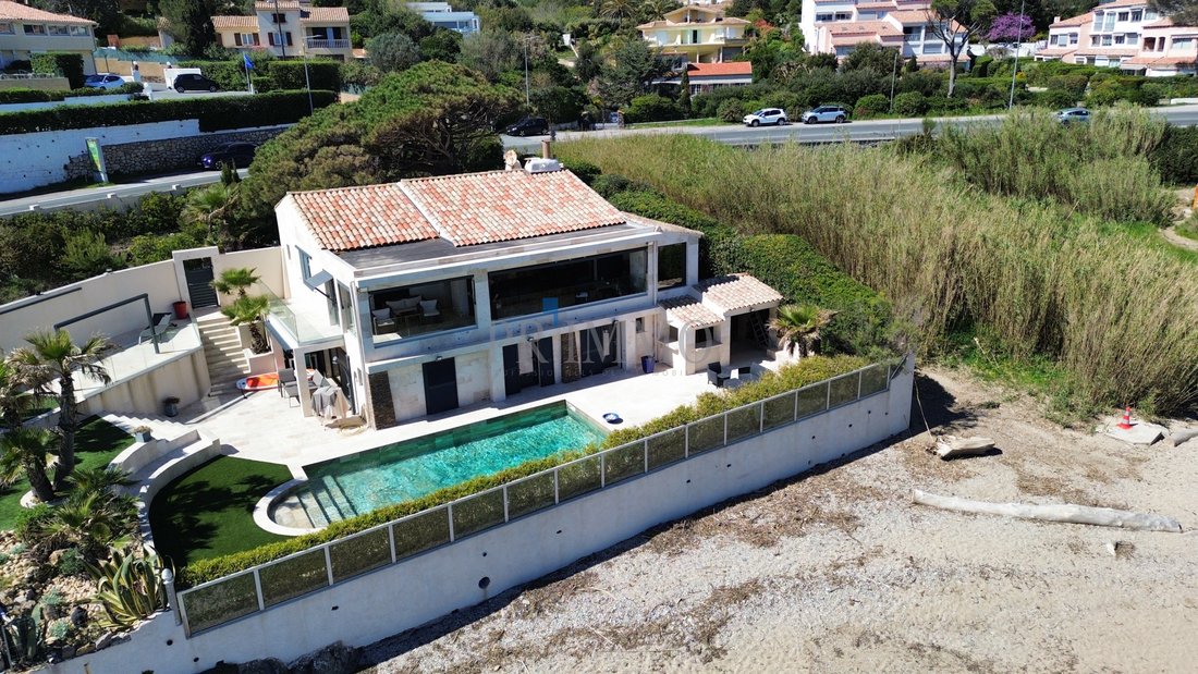 Villa in Frejus, Provence-Alpes-Côte d'Azur, France 4 - 17855638