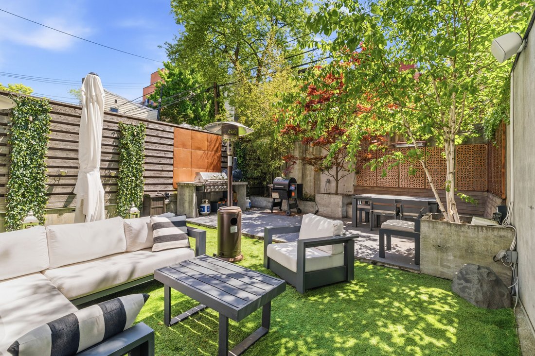 Condo in New York, New York, United States 2 - 17857054