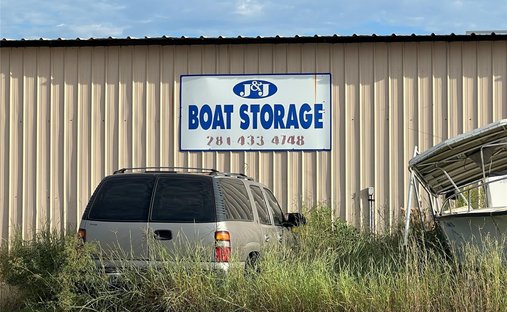 Apartment in Oyster Creek, Texas, United States 1