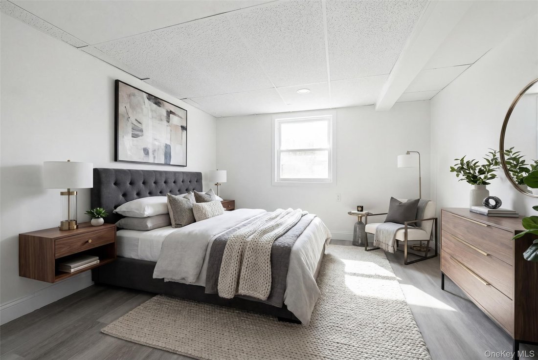 House in New York, New York, United States 5 - 17668051