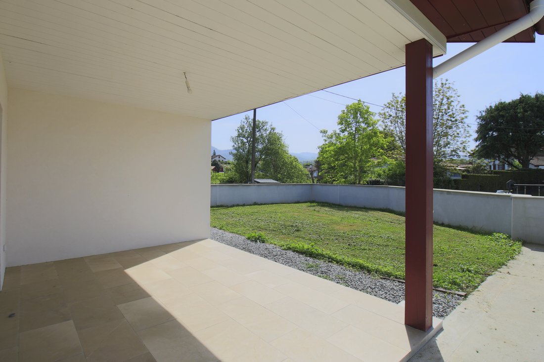 Villa in Saint-Jean-le-Vieux, Nouvelle-Aquitaine, France 2 - 17856083