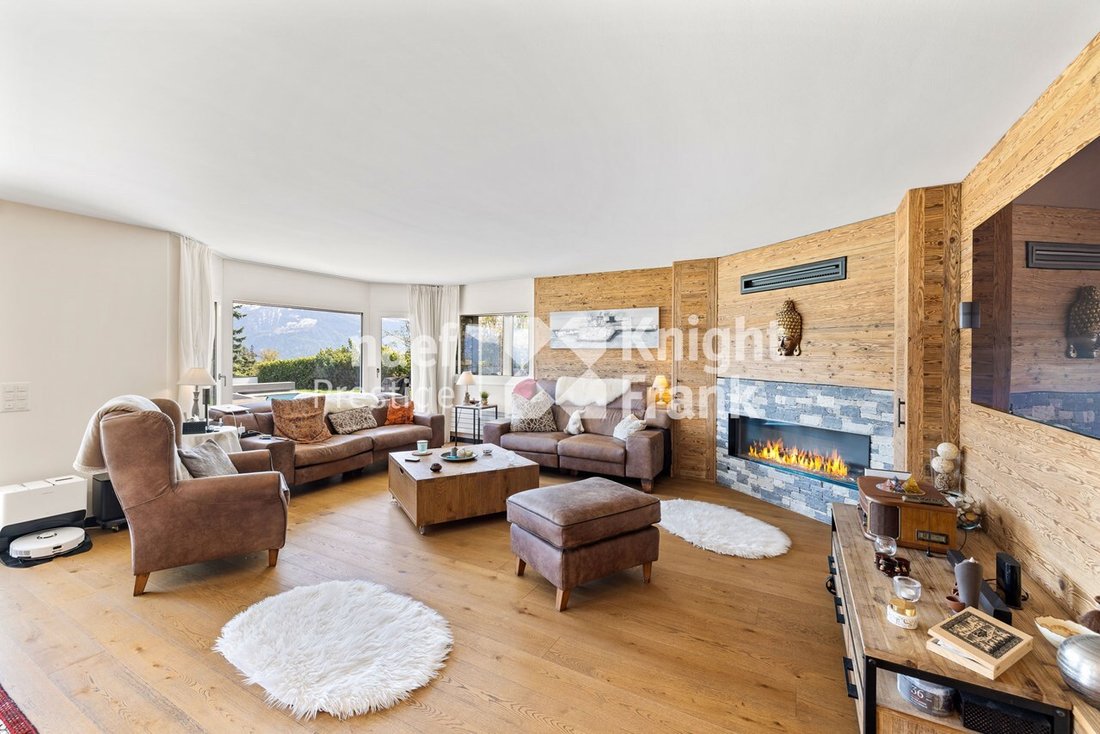 Chalet in Crans-Montana, Wallis, Schweiz 2 - 17851534