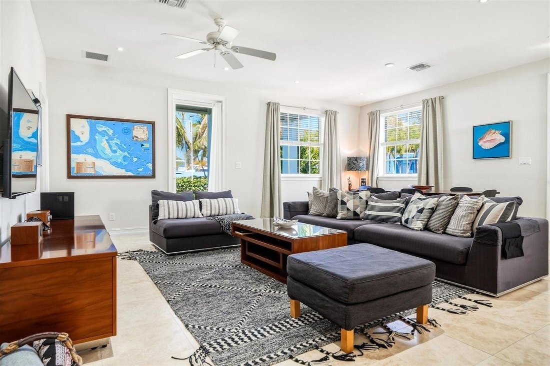 Apartment in Nassau, New Providence, The Bahamas 1 - 17855844