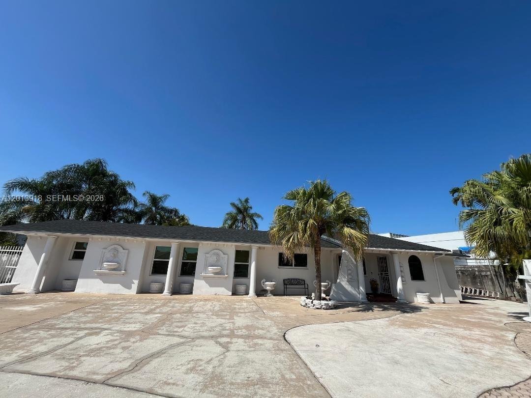 House in Miami, Florida, United States 1 - 17855283