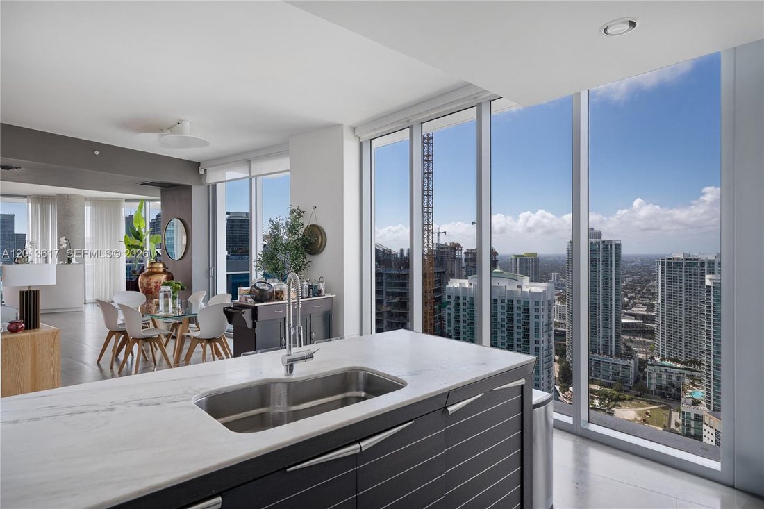 Condo in Miami, Florida, United States 5 - 17855158