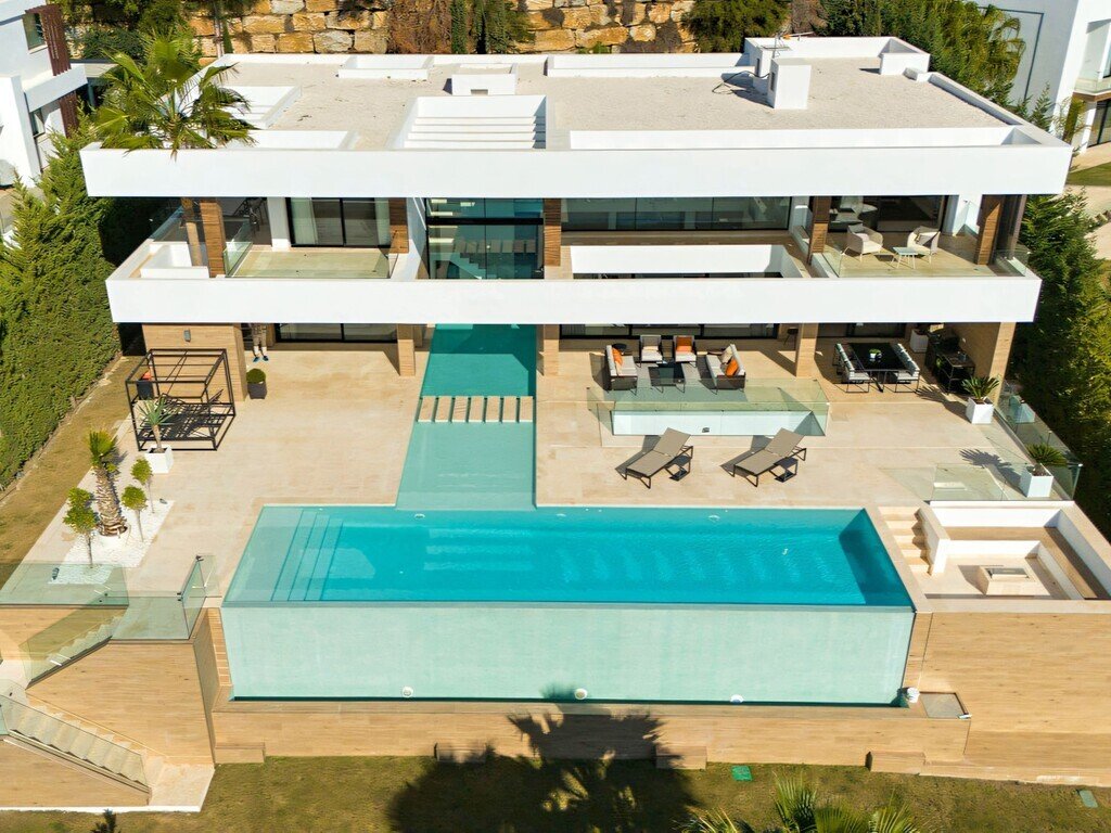 Villa in Benahavis, Andalusia, Spain 2 - 17856268
