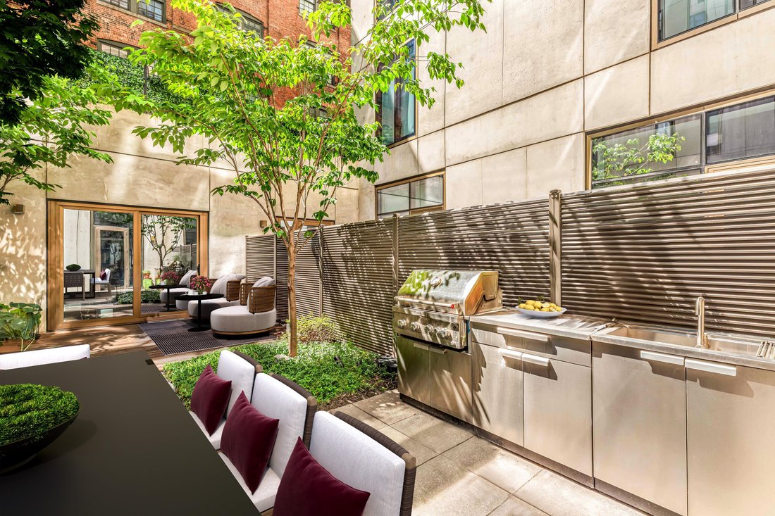 Condo in New York, New York, United States 3 - 17857056