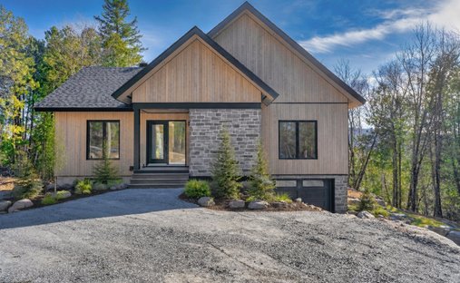 Casa a Mont-Tremblant, Québec, Canada 1