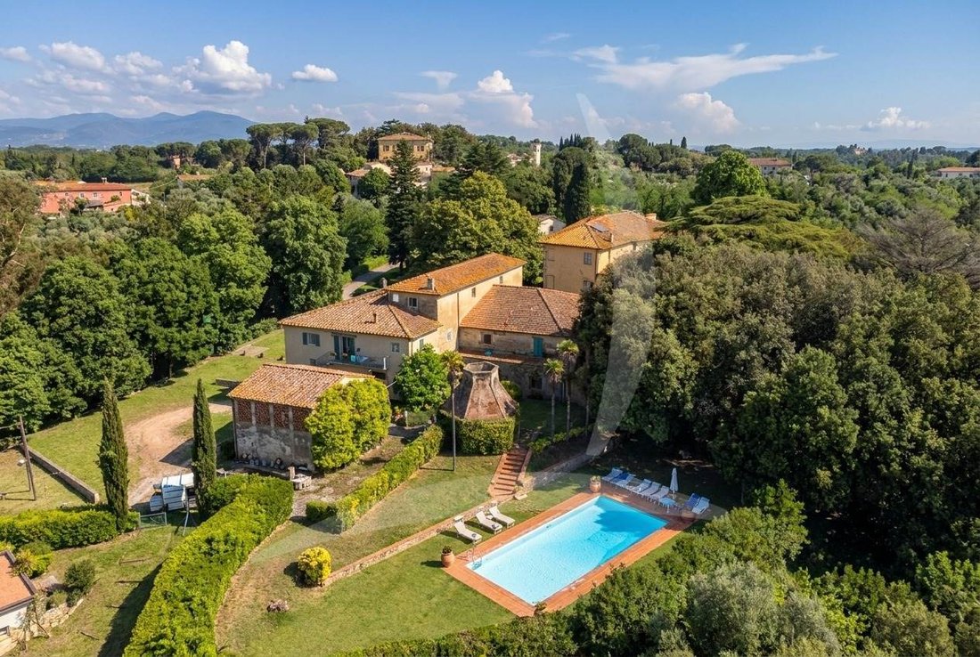 Villa in Crespina, Tuscany, Italy 1 - 13150129