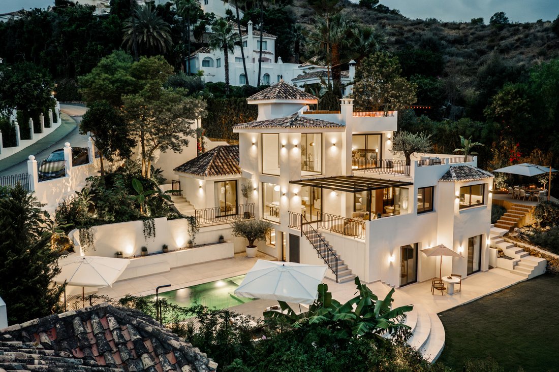 Villa in Nueva Andalucia, Marbella, Spain 1 - 17852116