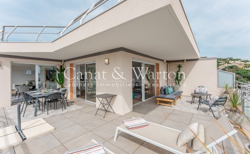 Apartment in Cavalaire-sur-Mer, Provence-Alpes-Côte d'Azur, France 1