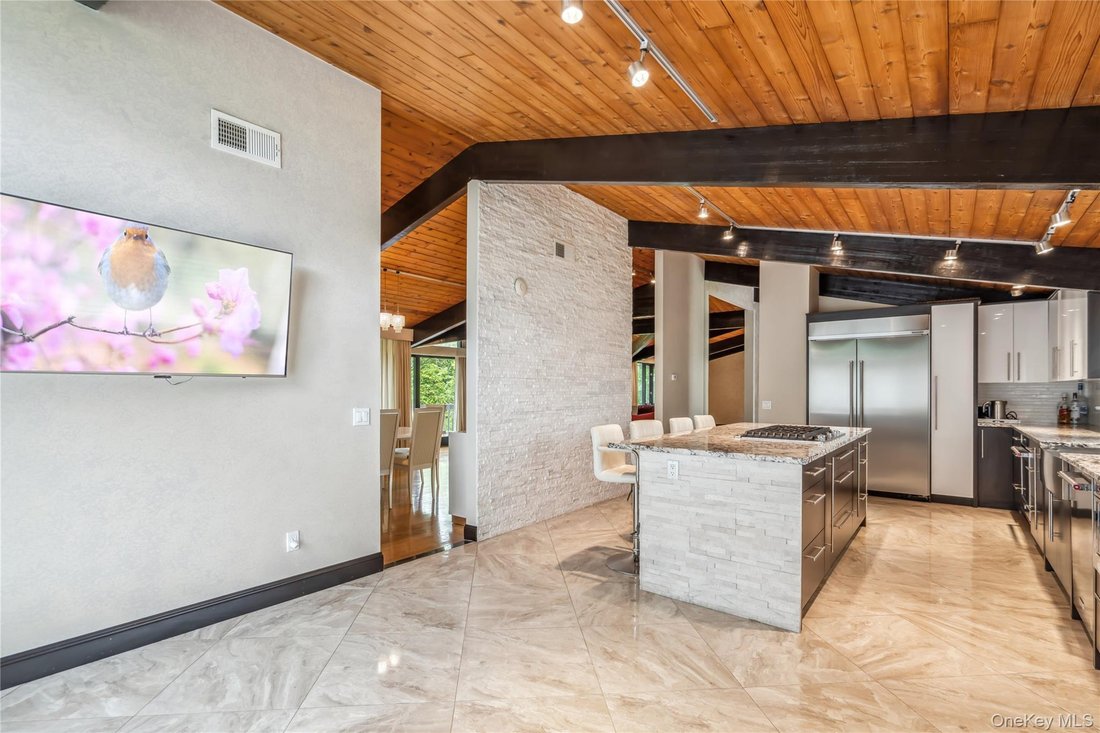 House in Albertson, New York, United States 5 - 17852728
