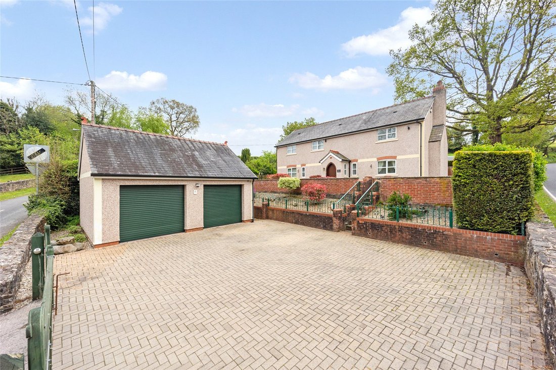 House in Llanfynydd, Wales 1 - 17851400