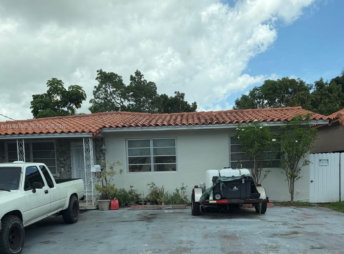 House in Miami, Florida, United States 1 - 17552493