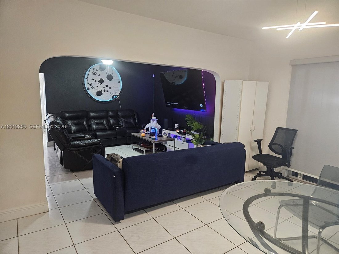 House in Miami, Florida, United States 5 - 17851773