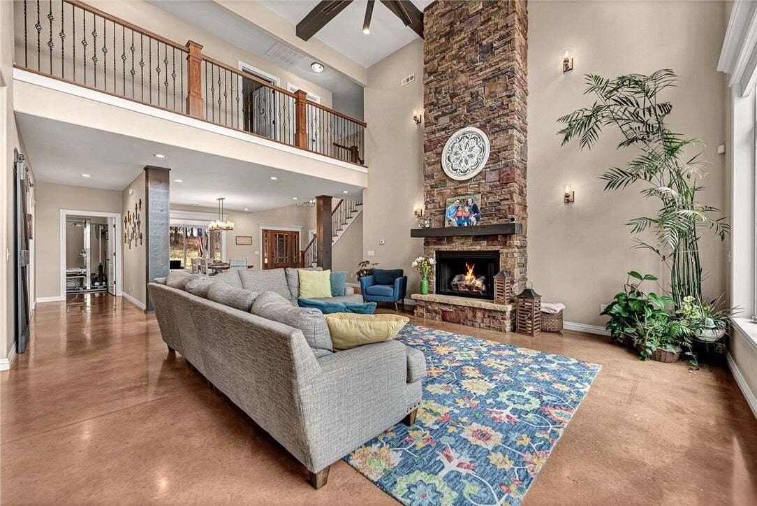 House in Cave Springs, Arkansas, United States 3 - 17852438