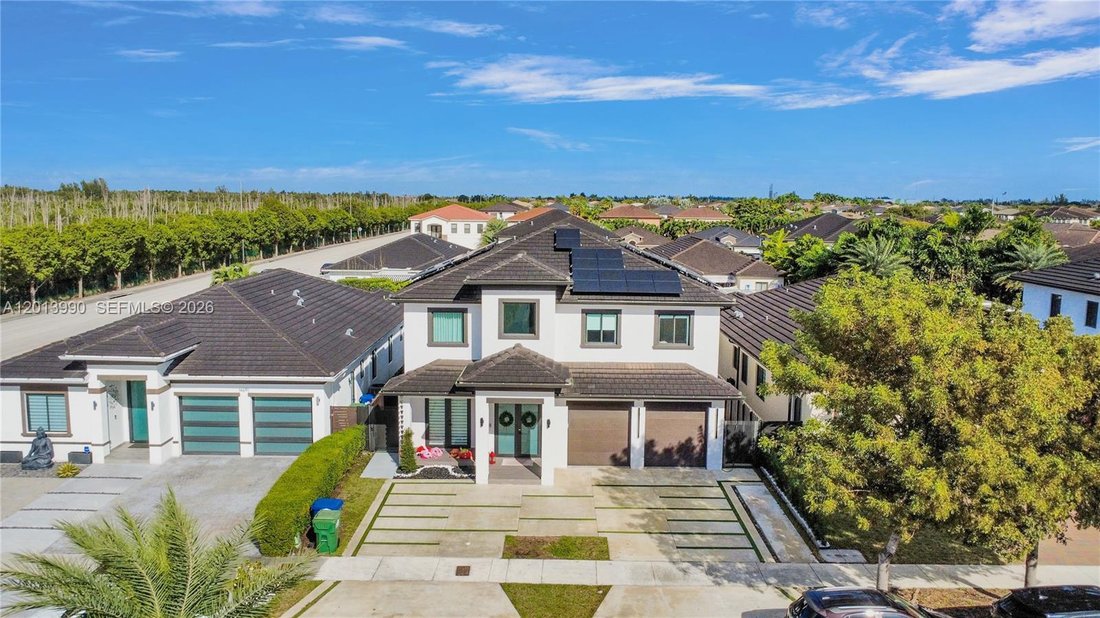 House in Miami, Florida, United States 4 - 17851793