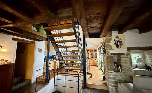 Magnificent Medieval Castle Overlooking The Lot Valley, With Swimming Pool, Outbuildings, Near Figea