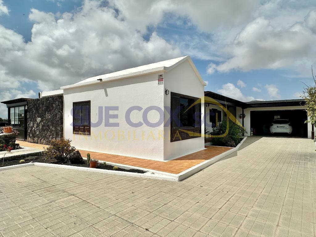 Finca in San Bartolome, Canary Islands, Spain 2 - 17856317