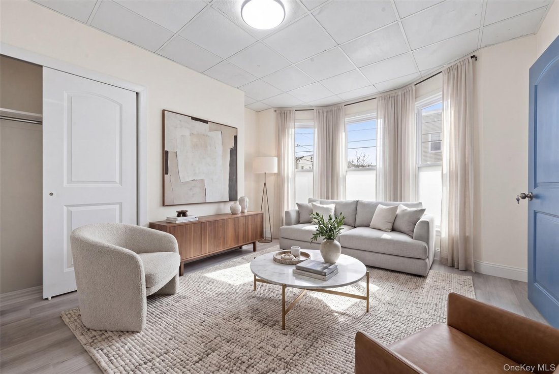 House in New York, New York, United States 4 - 17668051