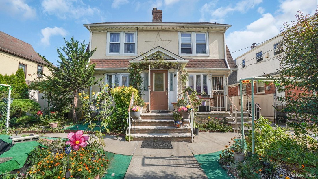 House in New York, New York, United States 1 - 17854945