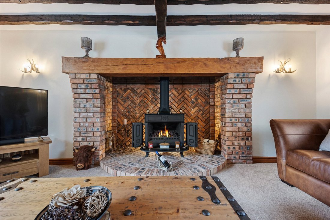 House in Llanfynydd, Wales 3 - 17851400