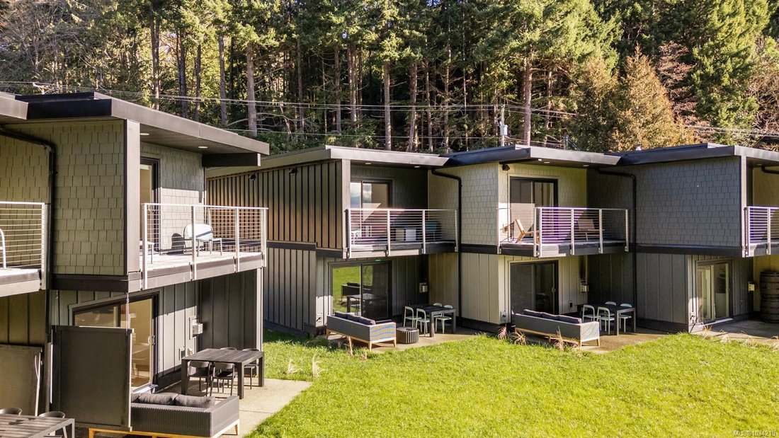 Land in Hornby Island, British Columbia, Canada 3 - 17855918