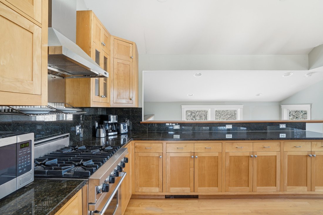 House in Oak Bluffs, Massachusetts, United States 4 - 17851481
