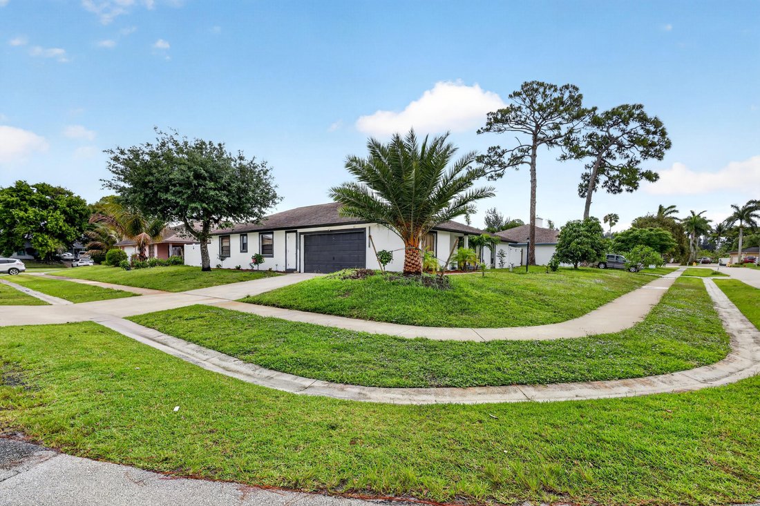 House in West Palm Beach, Florida, United States 2 - 17855429