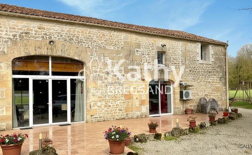 House in Saint-Quantin-de-Rancanne, Nouvelle-Aquitaine, France 1