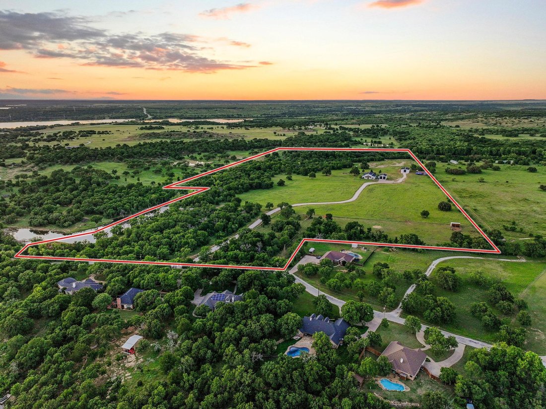 House in Graham, Texas, United States 2 - 17853667