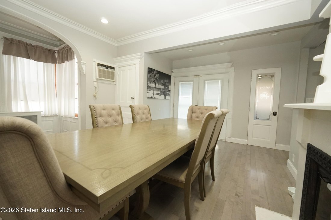 House in New York, New York, United States 5 - 17854603