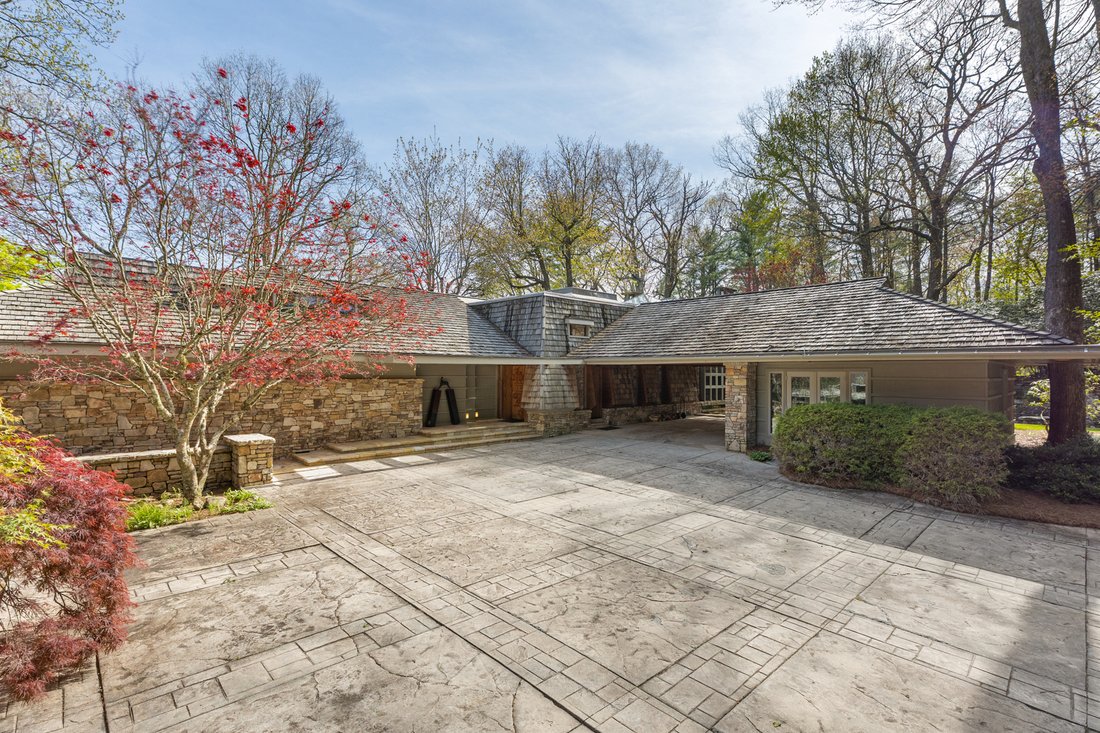 House in Highlands, North Carolina, United States 2 - 17856017