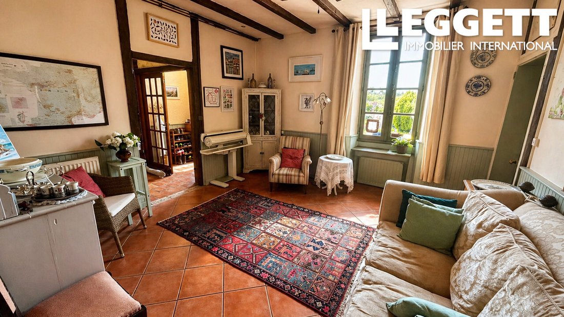 Farm Ranch in Lauzun, Nouvelle-Aquitaine, France 4 - 17856483
