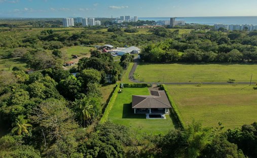 Villa in Rio Hato, Coclé Province, Panama 1