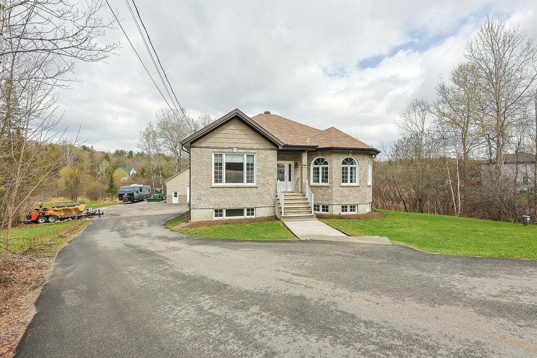 House in Cantley, Quebec, Canada 3 - 17278646