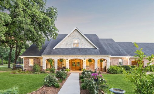 House in Pilot Point, Texas, United States 1