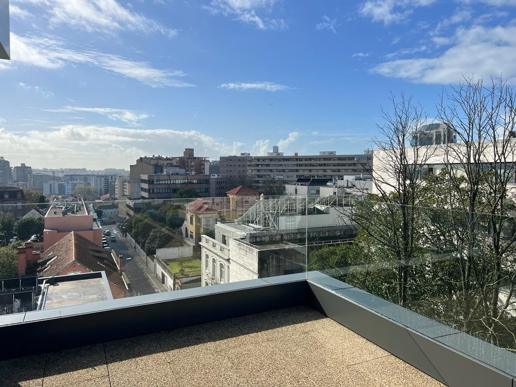 Apartment in Cedofeita, Santo Ildefonso, Se, Miragaia, Sao Nicolau e Vitoria, Porto District, Portugal 4 - 17856316
